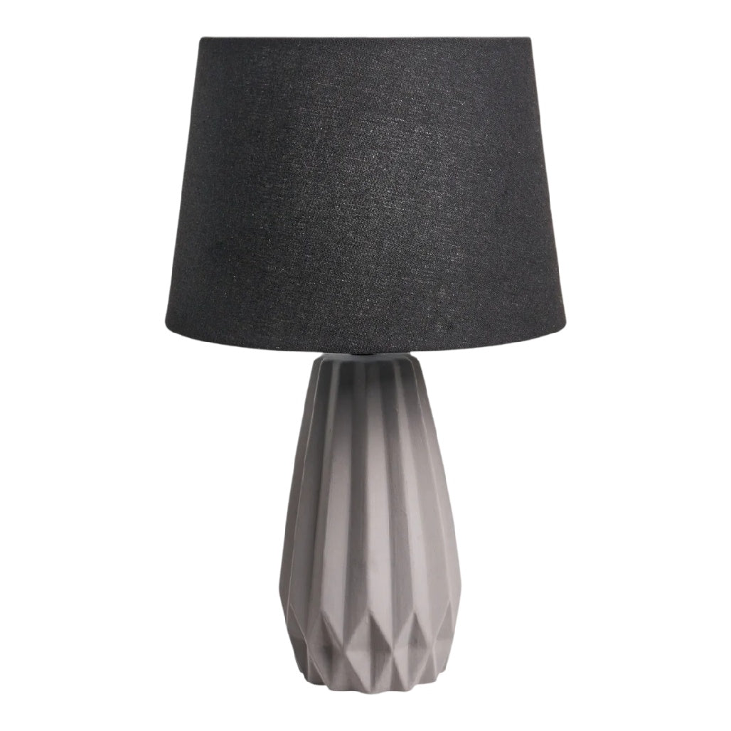 **Lampe de table en céramique avec abat-jour en tissu noir**